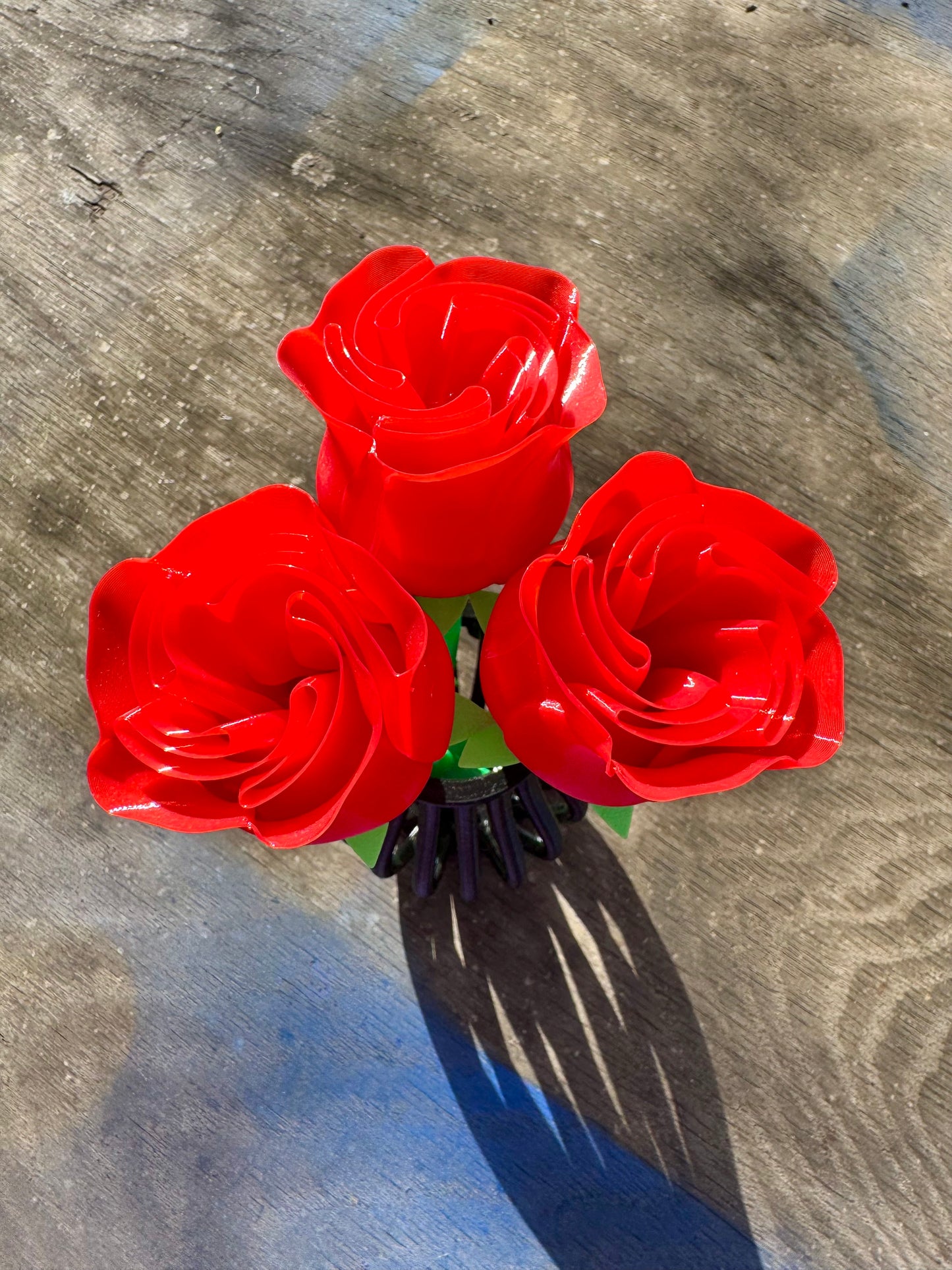 3D Printed Red Roses With Vase