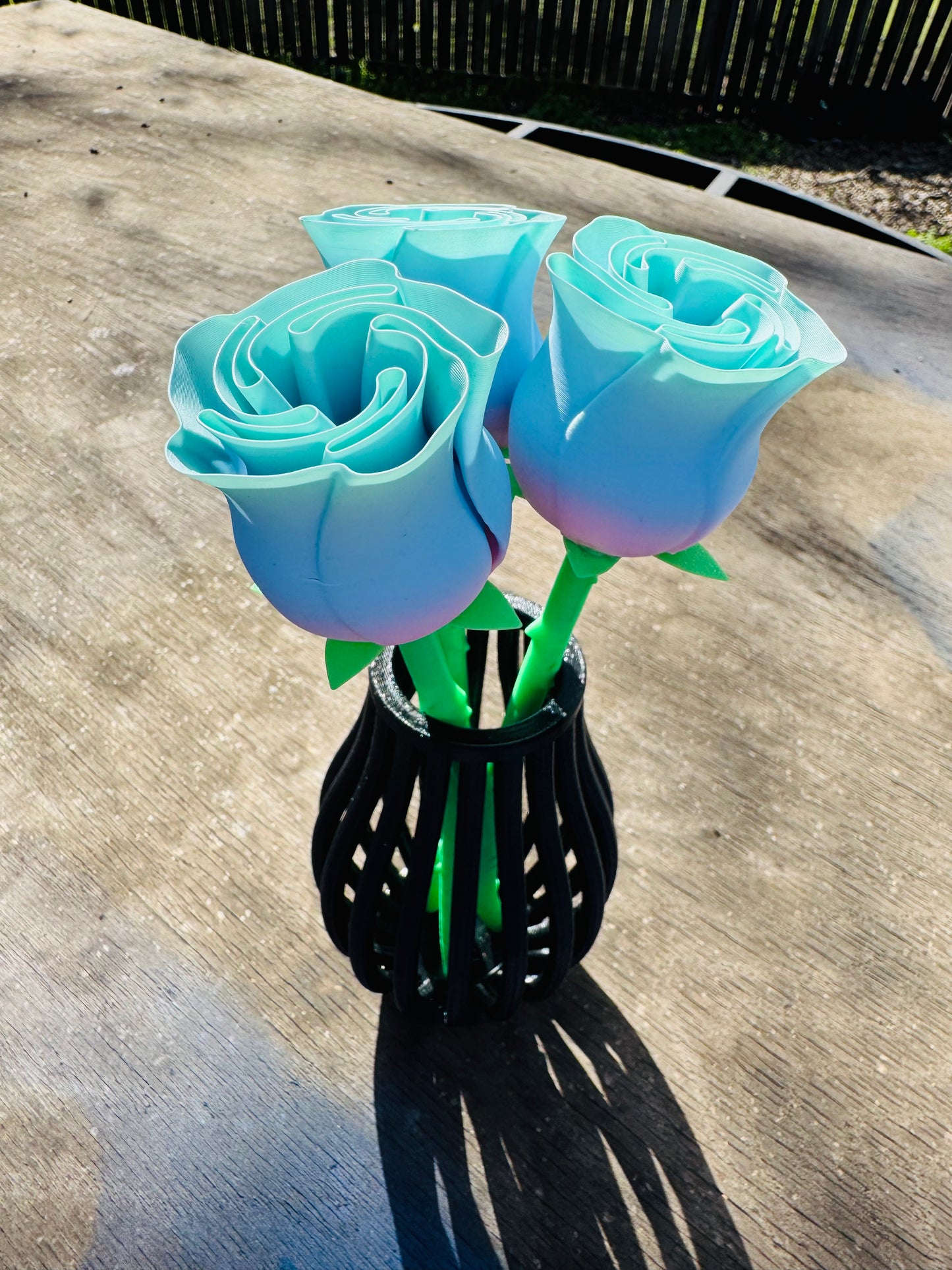 3D Printed Roses With Vase